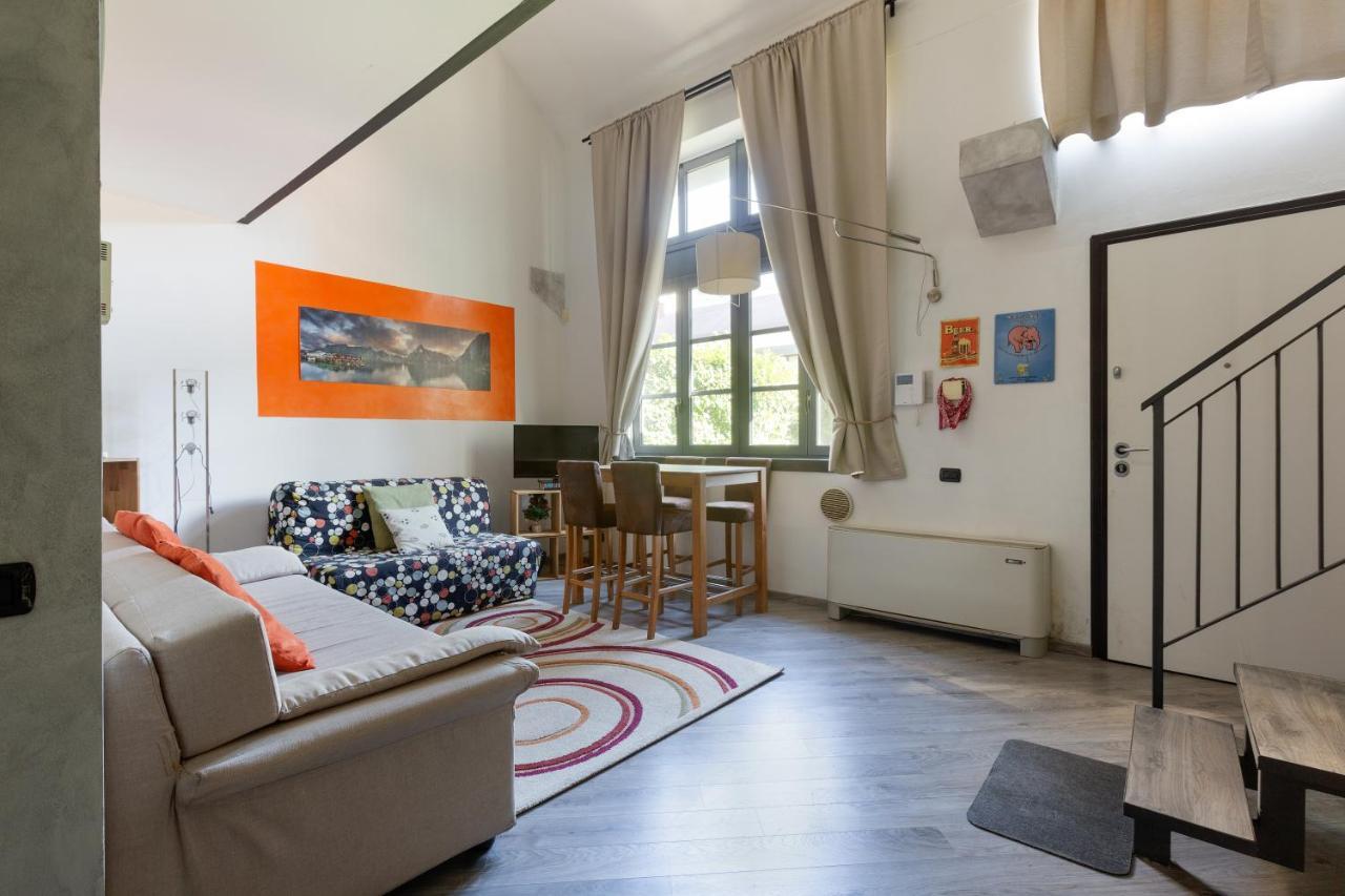 Guesthost - Milano Vigentino Loft With Terrace Esterno foto