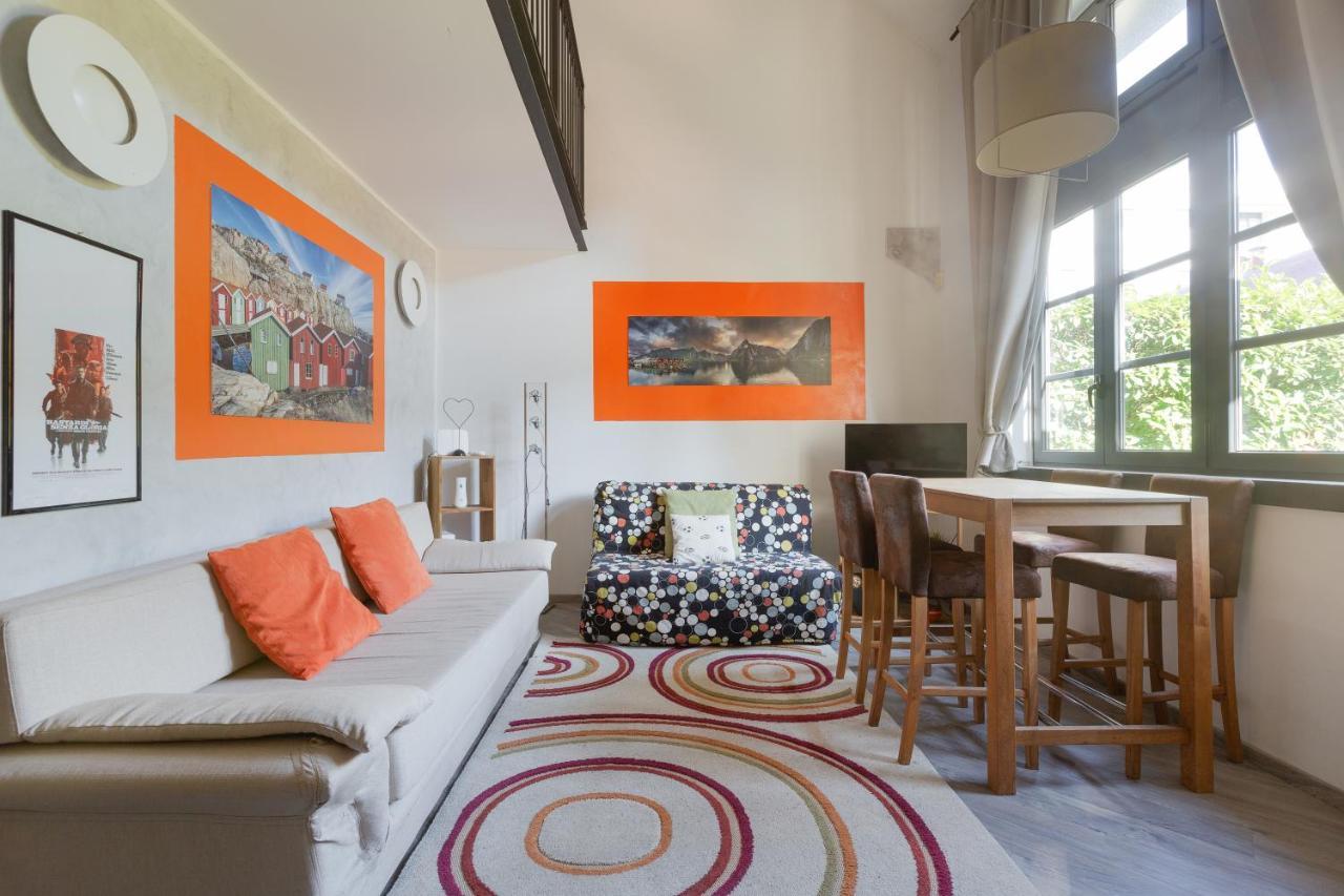 Guesthost - Milano Vigentino Loft With Terrace Esterno foto
